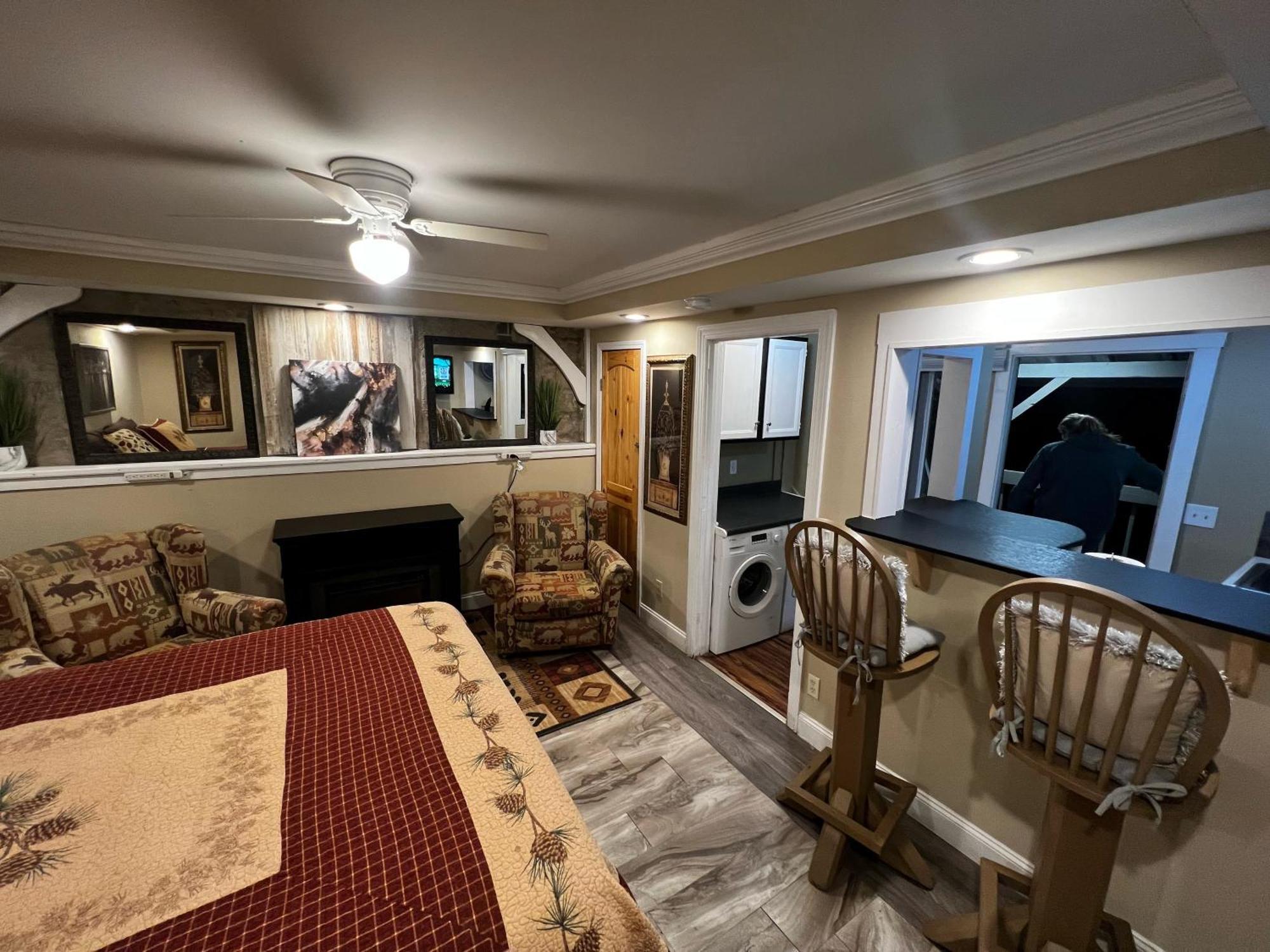 Smoky Mountain High -420 & Pet Friendly Gatlinburg