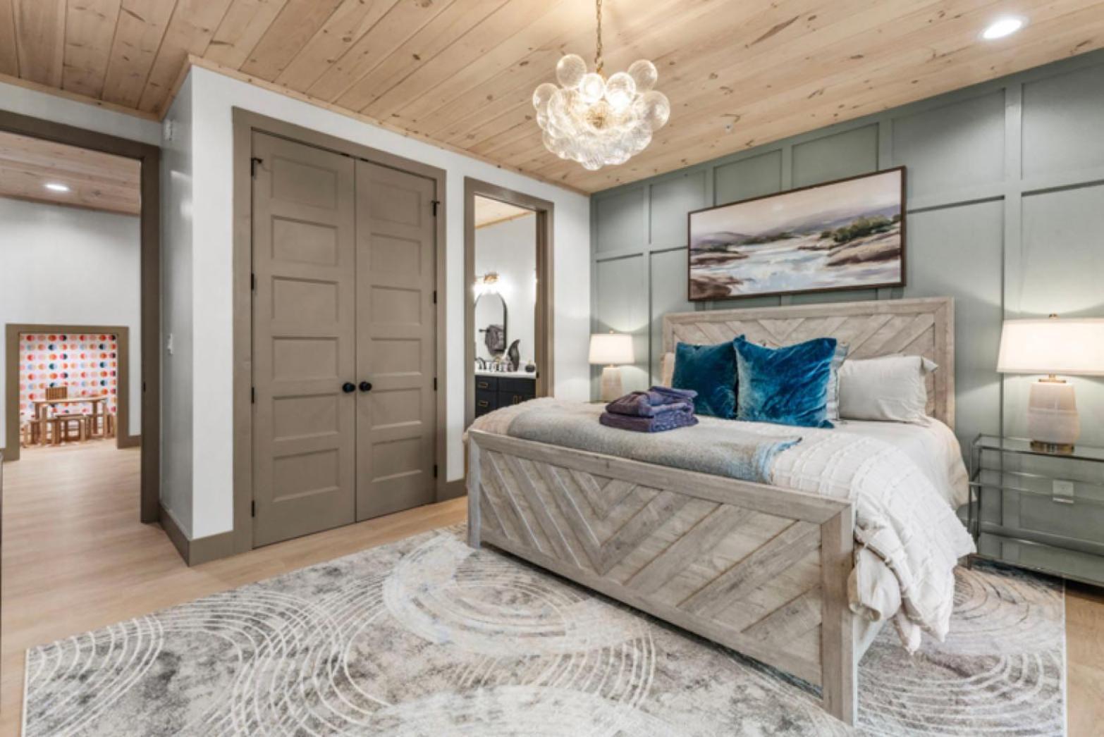 Splash Mountain Lodge, Huge Cabin, Get 1089 Of Free Attraction Tickets For Each Paid Day, Dollywood Holiday home Gatlinburg