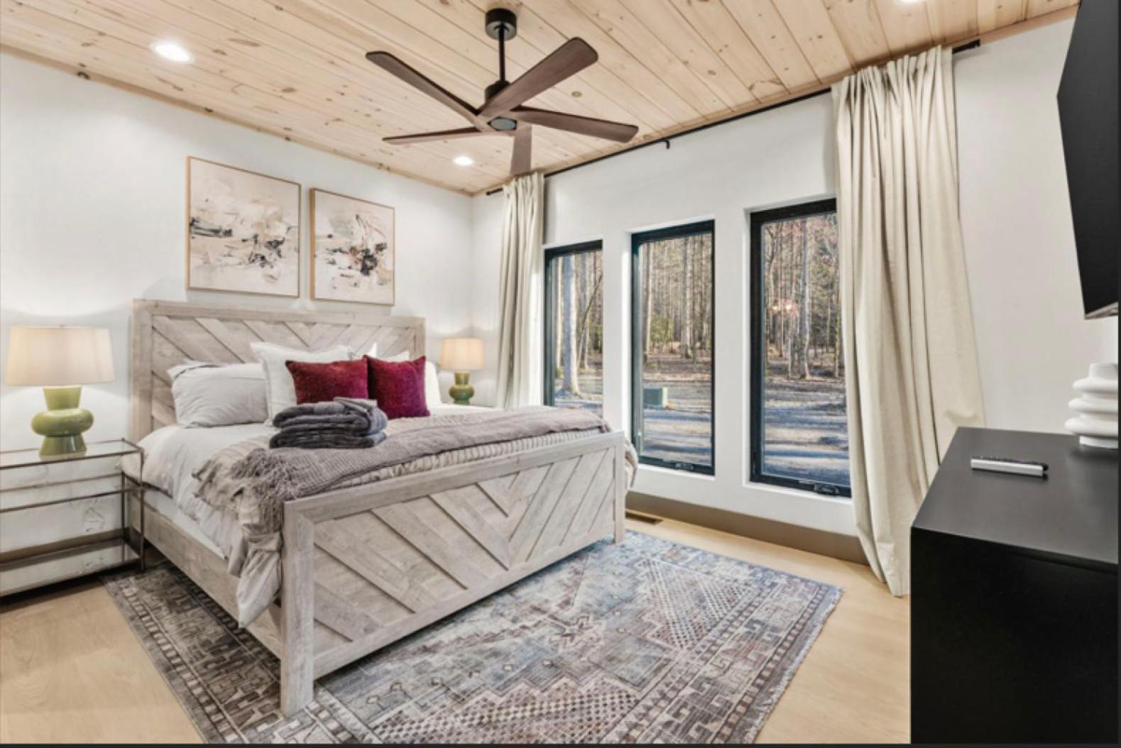 Splash Mountain Lodge, Huge Cabin, Get 1089 Of Free Attraction Tickets For Each Paid Day, Dollywood * Gatlinburg