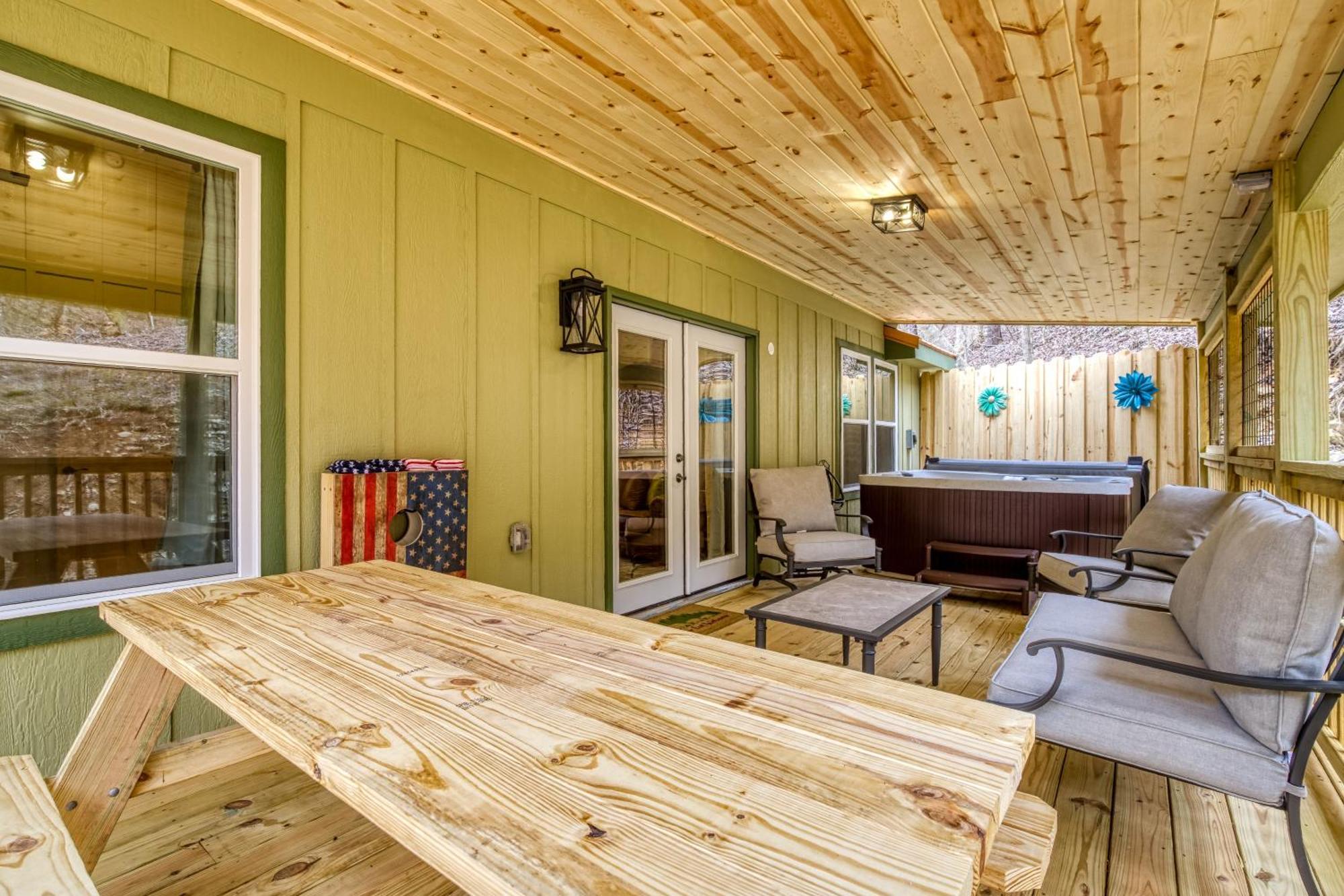 Copper Fox Den Holiday home Gatlinburg