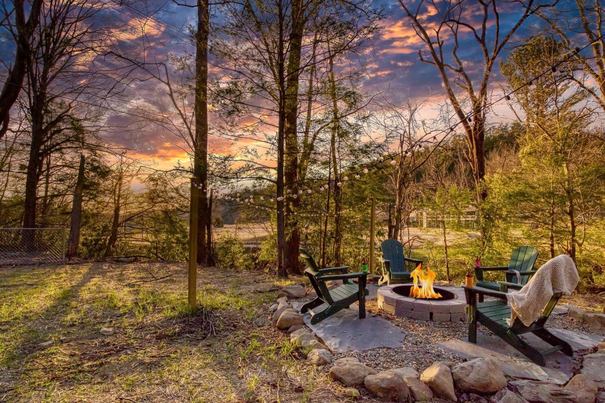 Holiday home Creekside Splash, Private Pool, 1089 Of Free Attraction Tickets Each Paid Day, Dollywood And More! Gatlinburg