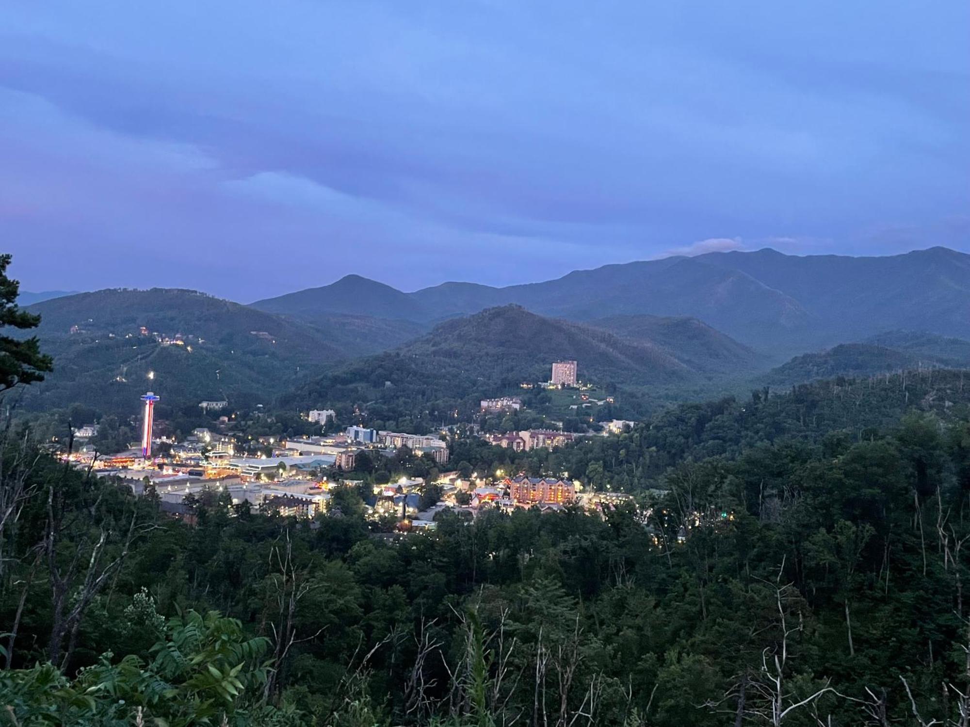 Smoky Mountain High -420 & Pet Friendly