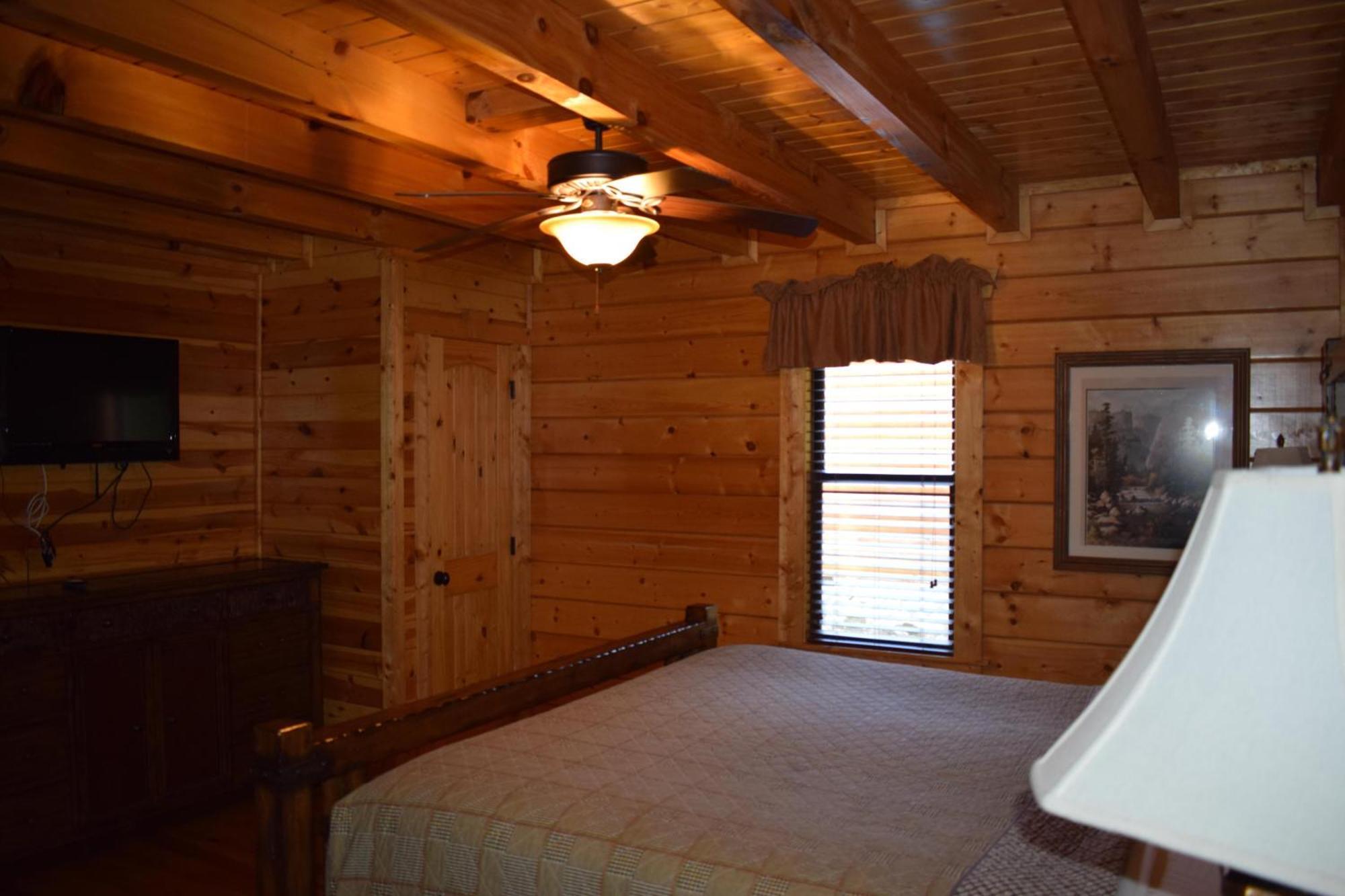 Lovely Cabin-close To The Fun! * Gatlinburg