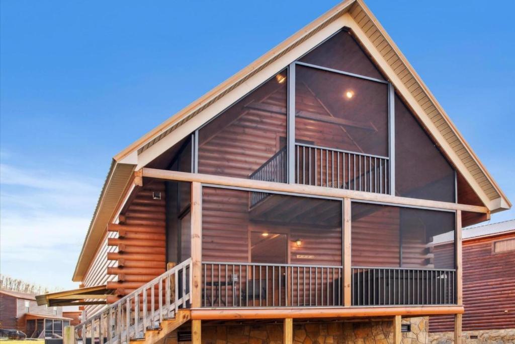 Moondance Cabin-enjoy Your Journey To The Smokies!