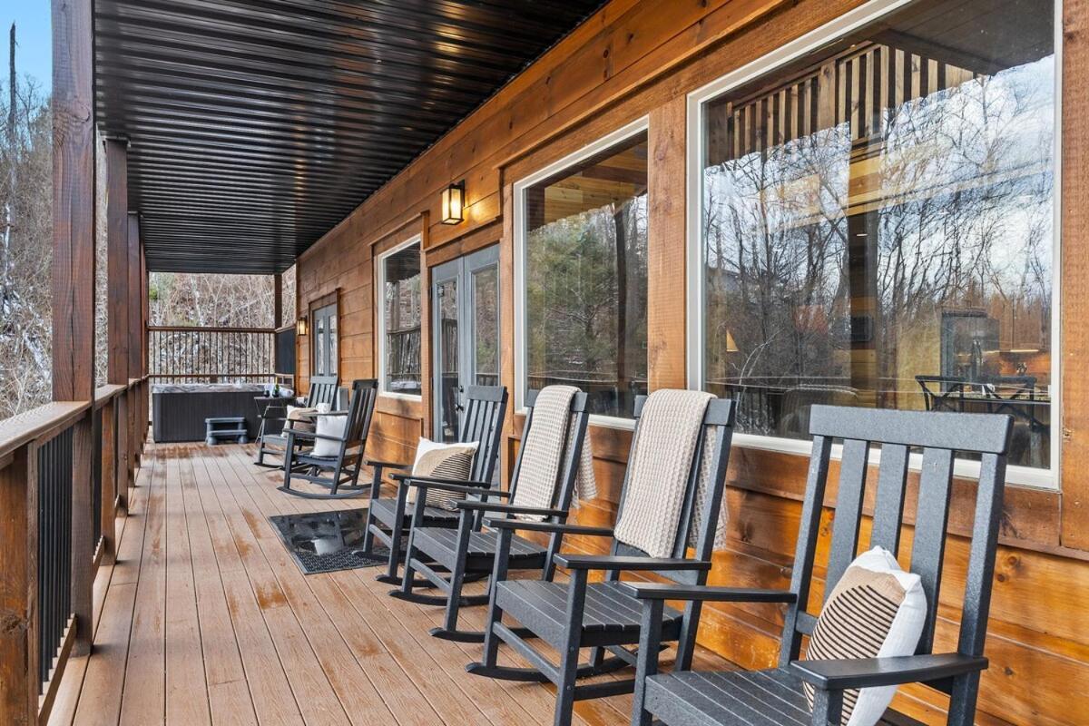 Holiday home Beautiful 15 Person 1 Mile To Dt Tn *
