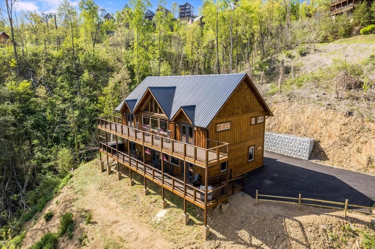 Beautiful 15 Person 1 Mile To Dt Tn * Gatlinburg