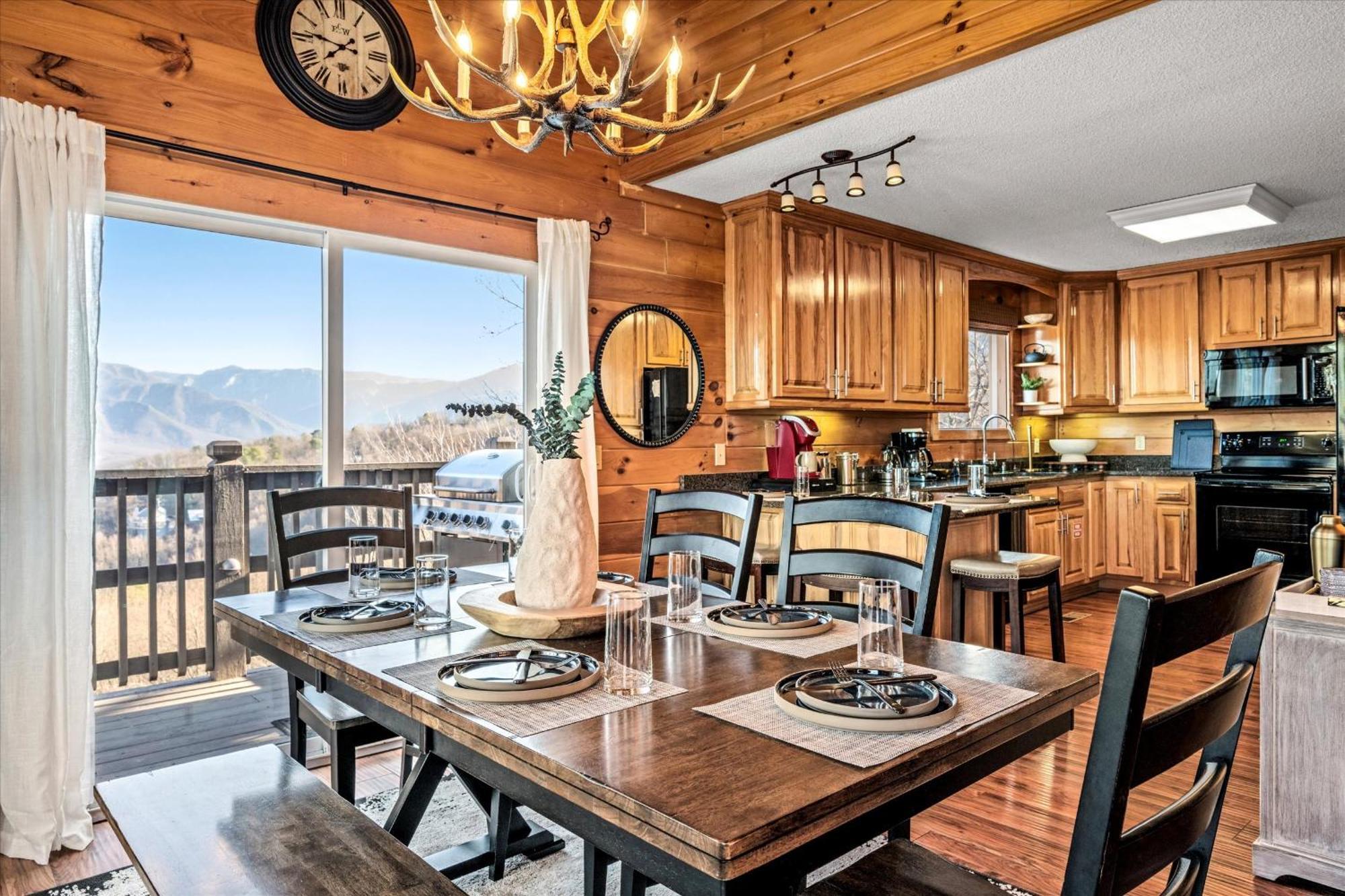 Chalet Chateau Leconte Gatlinburg