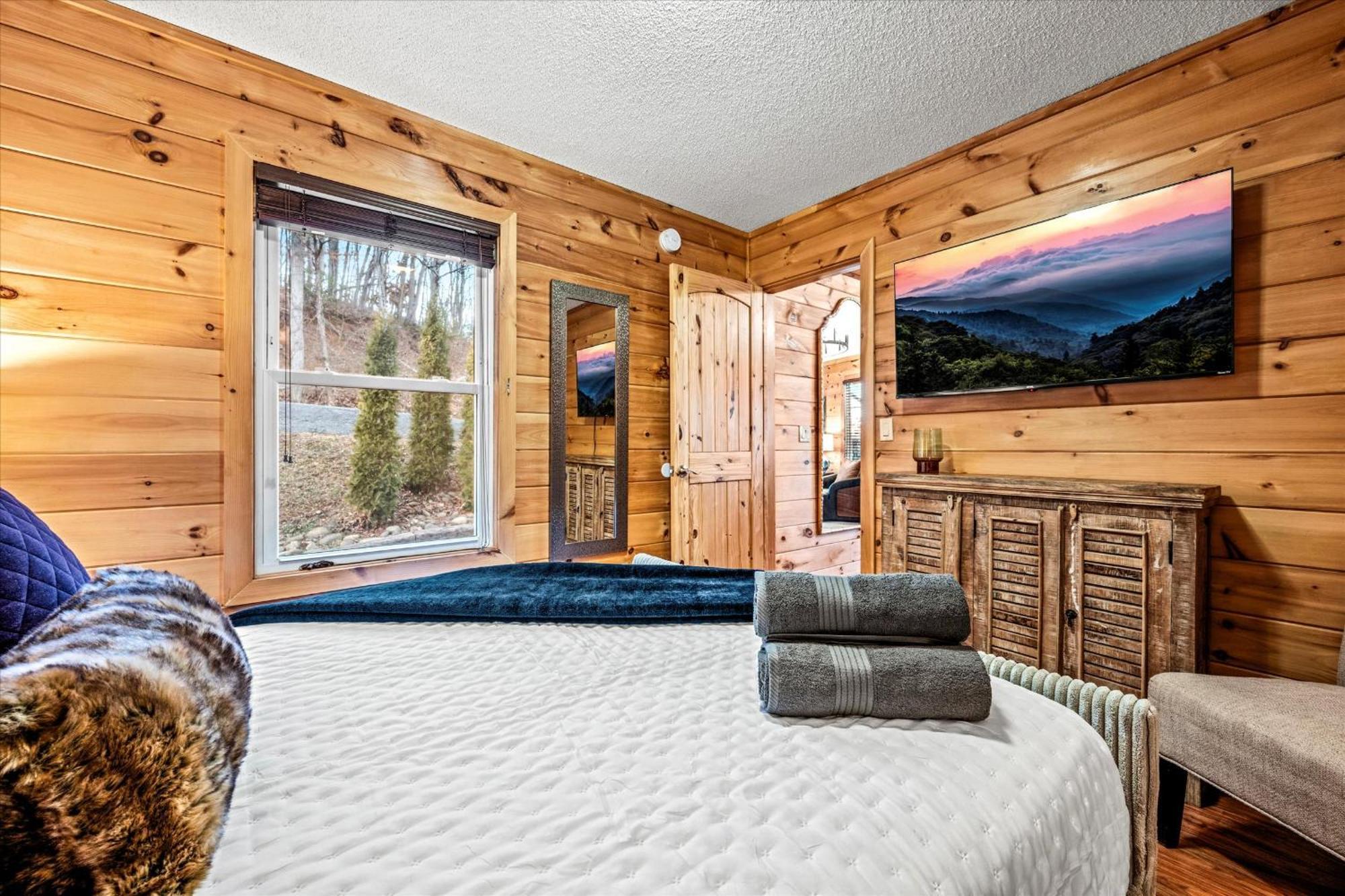 Chalet Chateau Leconte Gatlinburg