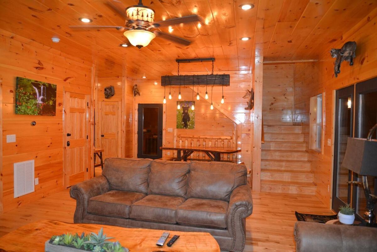 Smoky Mountain Heaven V, 5 Luxury King *