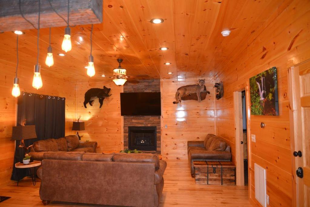 Smoky Mountain Heaven Ii, 5 Luxury King Holiday home