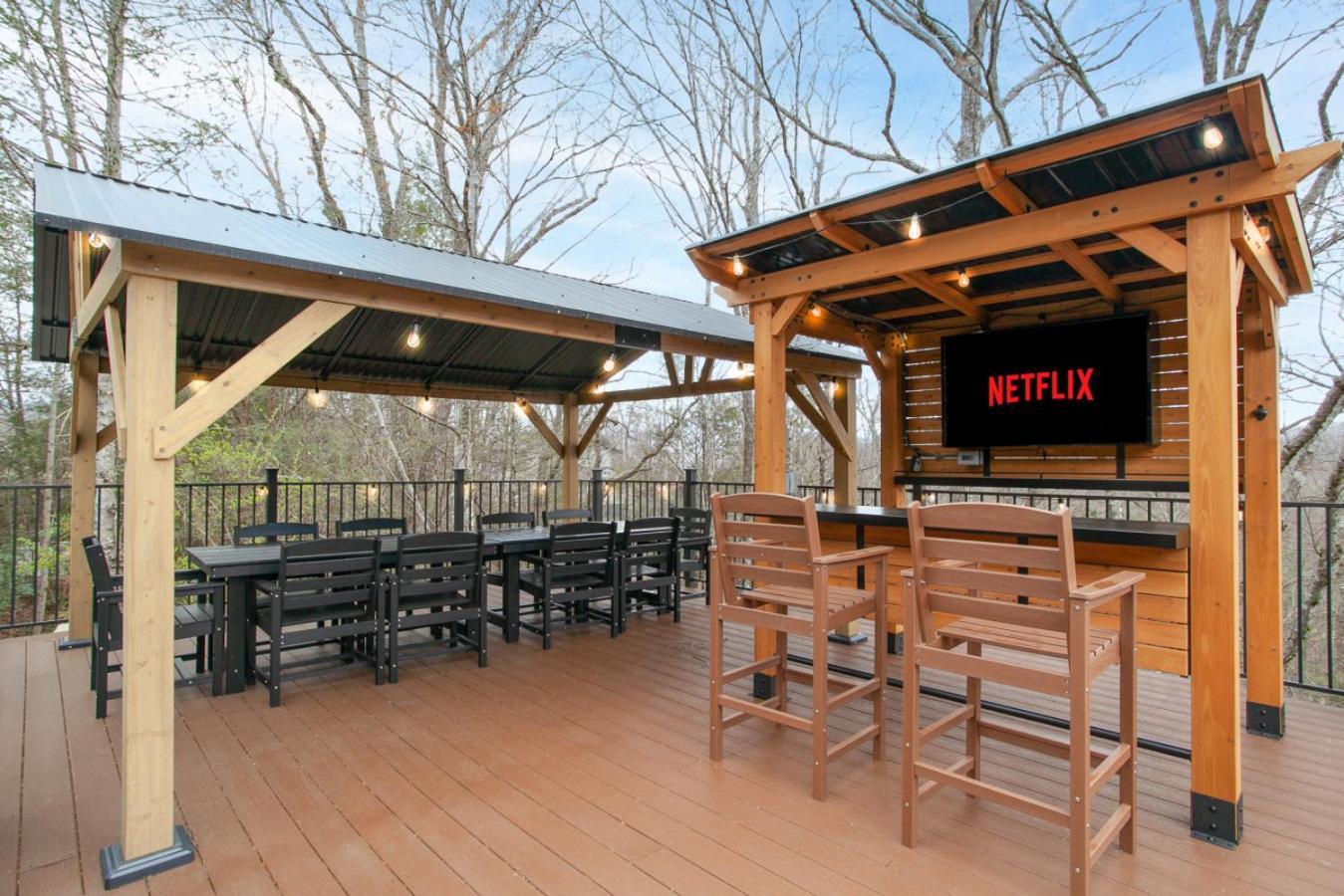 Holiday home Moody Mountain Mtn Views Hot Tub Gameroom