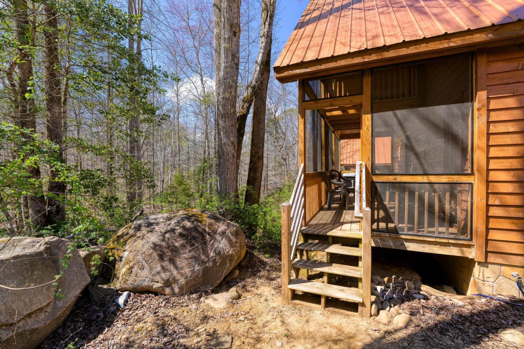 Hot Tub Foosball Poolgymtennis Access Chill'n In The Smokies By Avantstay Gatlinburg