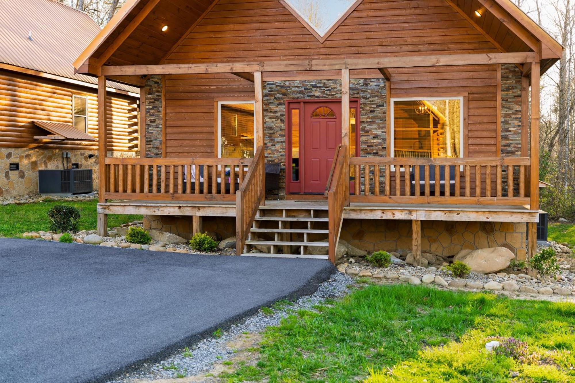 Hot Tub Foosball Poolgymtennis Access Chill'n In The Smokies By Avantstay * Gatlinburg
