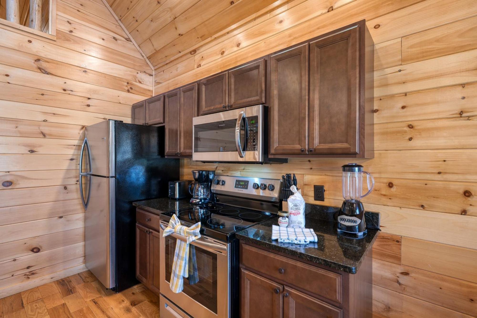 Hot Tub Foosball Poolgymtennis Access Chill'n In The Smokies By Avantstay Holiday home Gatlinburg