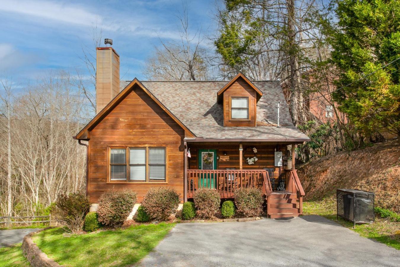 Smoky Mountain Gem Mtn View Hot Tub Grill Holiday home Gatlinburg