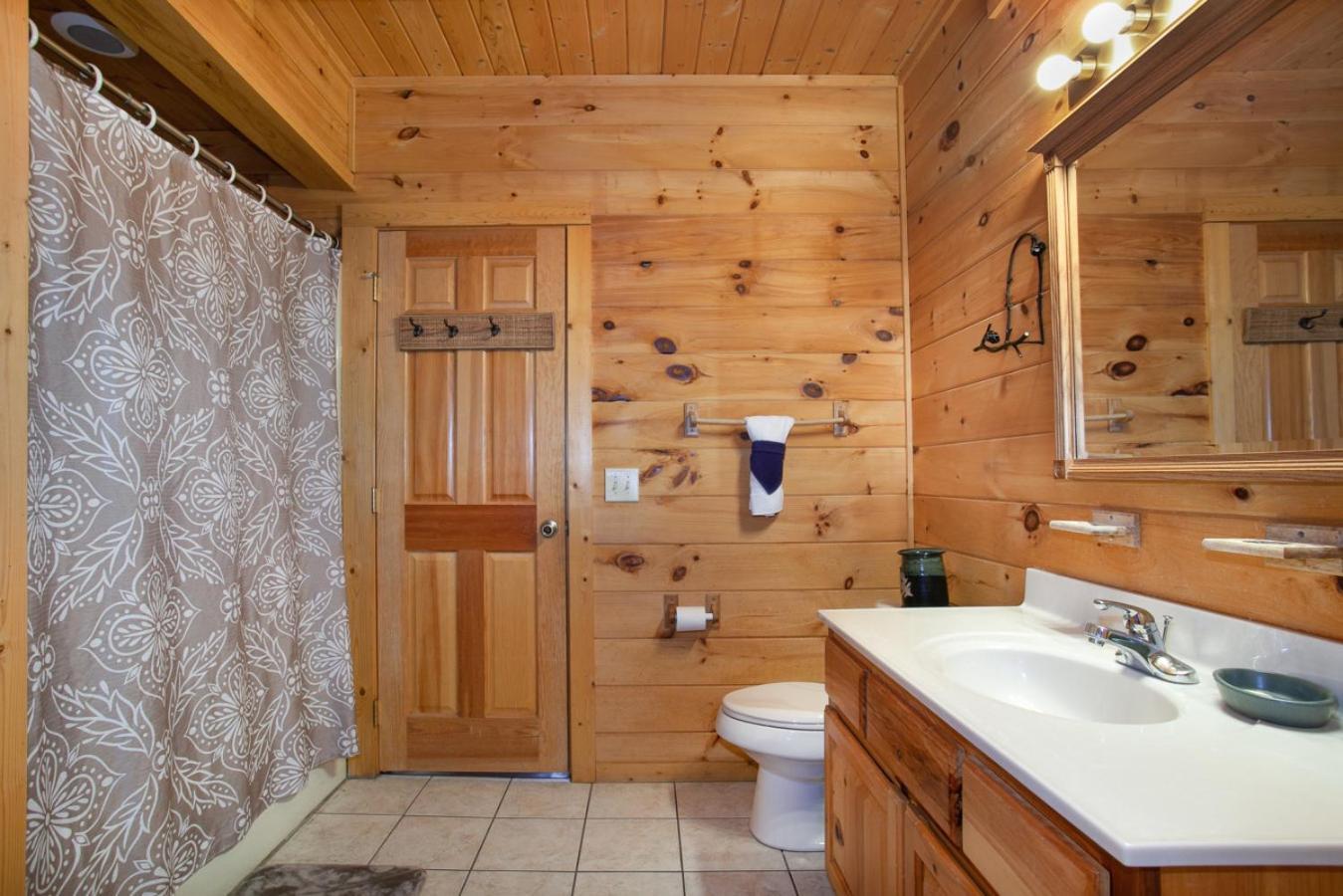 Holiday home Smoky Mountain Gem Mtn View Hot Tub Grill Gatlinburg