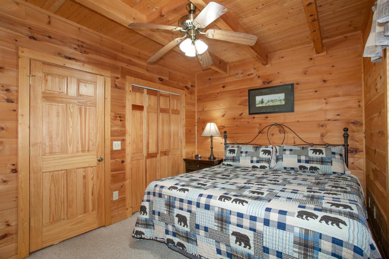 Smoky Mountain Gem Mtn View Hot Tub Grill Gatlinburg