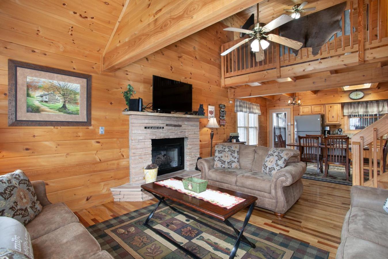 Holiday home Smoky Mountain Gem Mtn View Hot Tub Grill