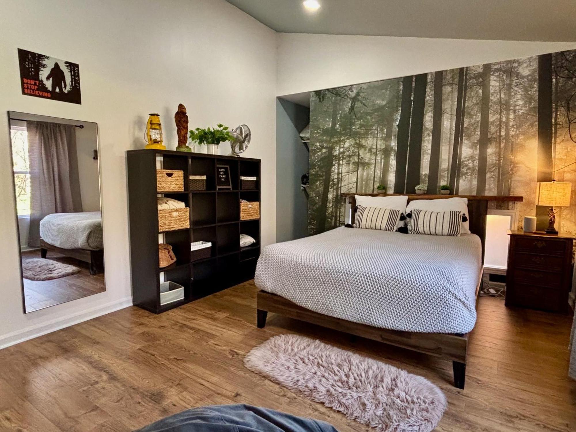 Holiday home Awesome Outdoor Area, 2 Living Rooms, Arcade Game, Smart Tvs, King Beds, Hot Tub