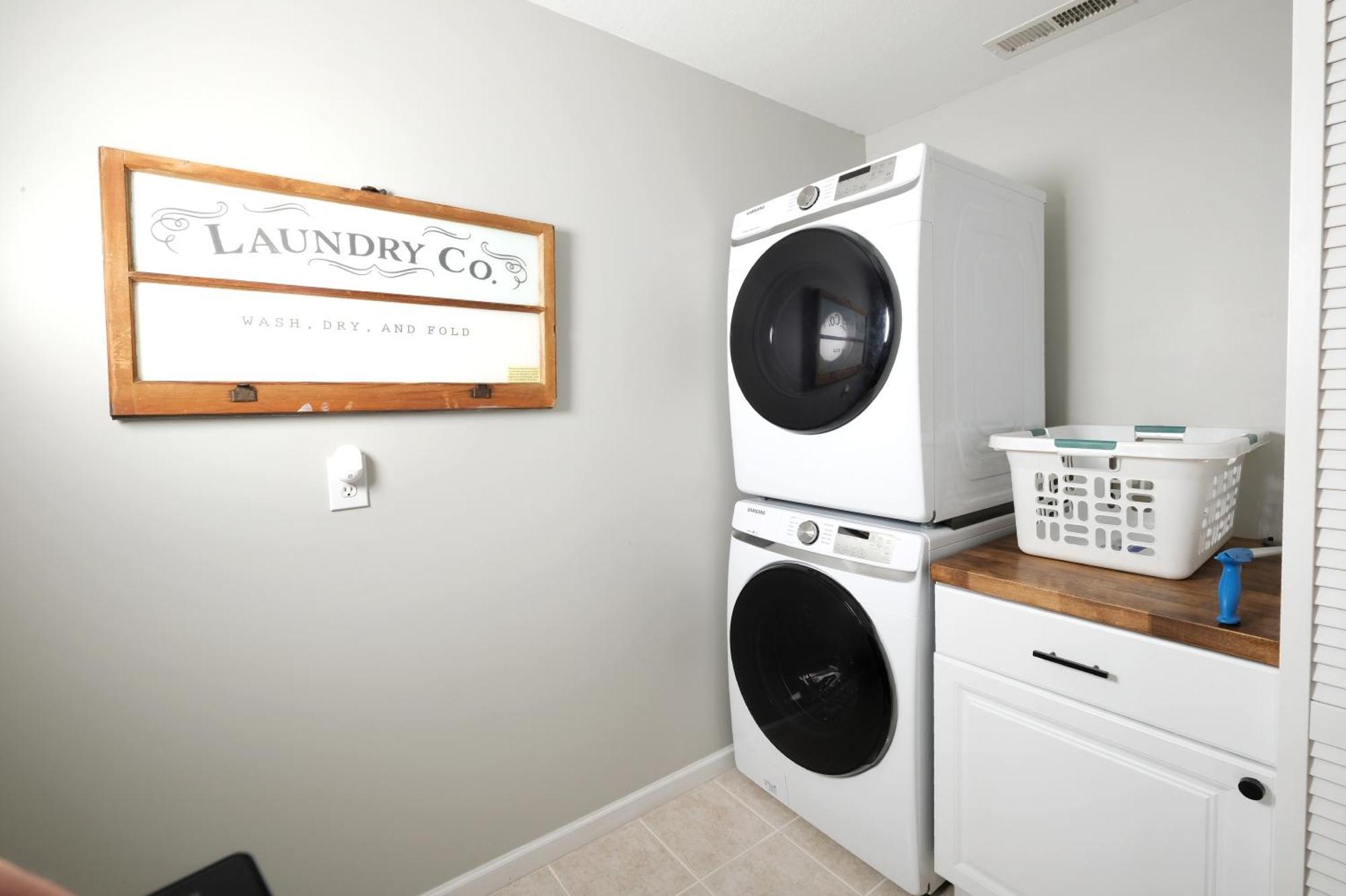 Holiday home Awesome Outdoor Area, 2 Living Rooms, Arcade Game, Smart Tvs, King Beds, Hot Tub *