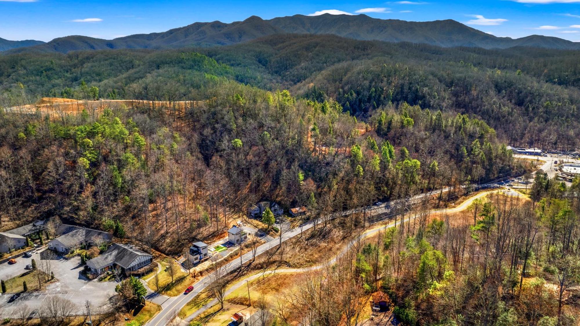 Artisans Retreat * Gatlinburg