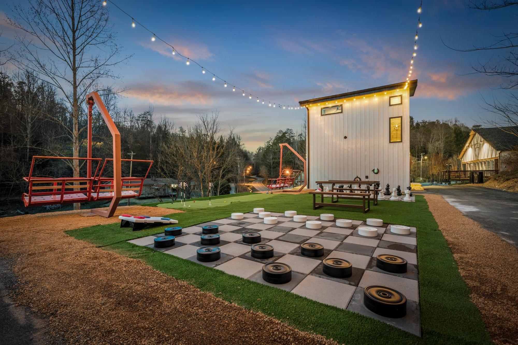 Artisans Retreat Chalet Gatlinburg