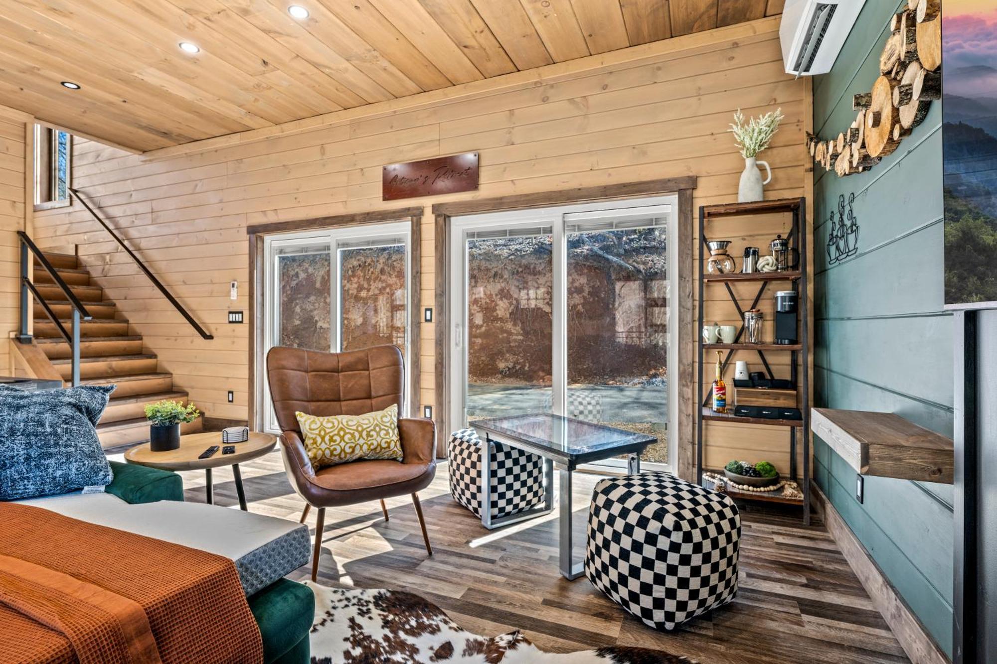 Chalet Artisans Retreat *