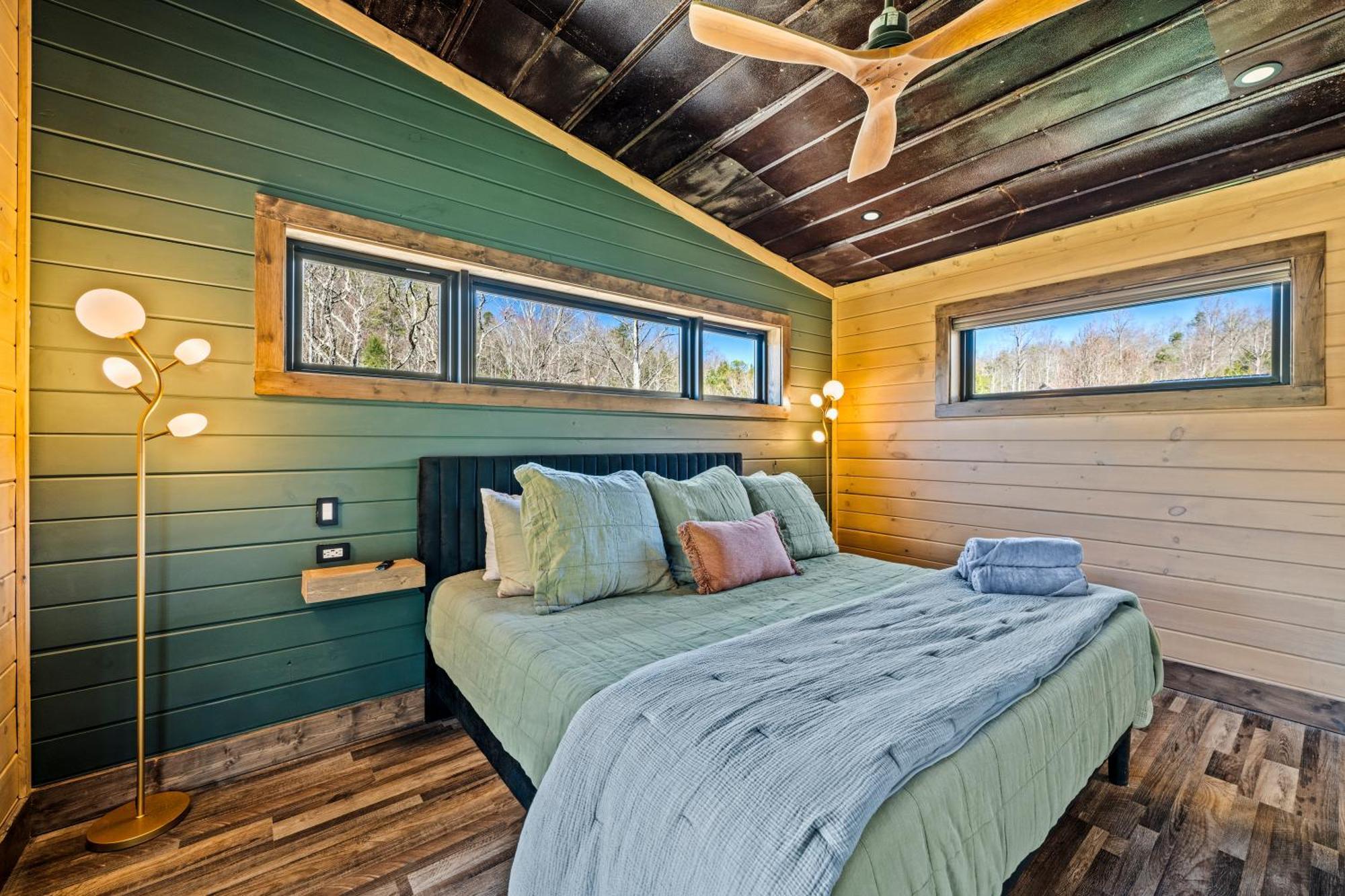 Artisans Retreat Chalet Gatlinburg