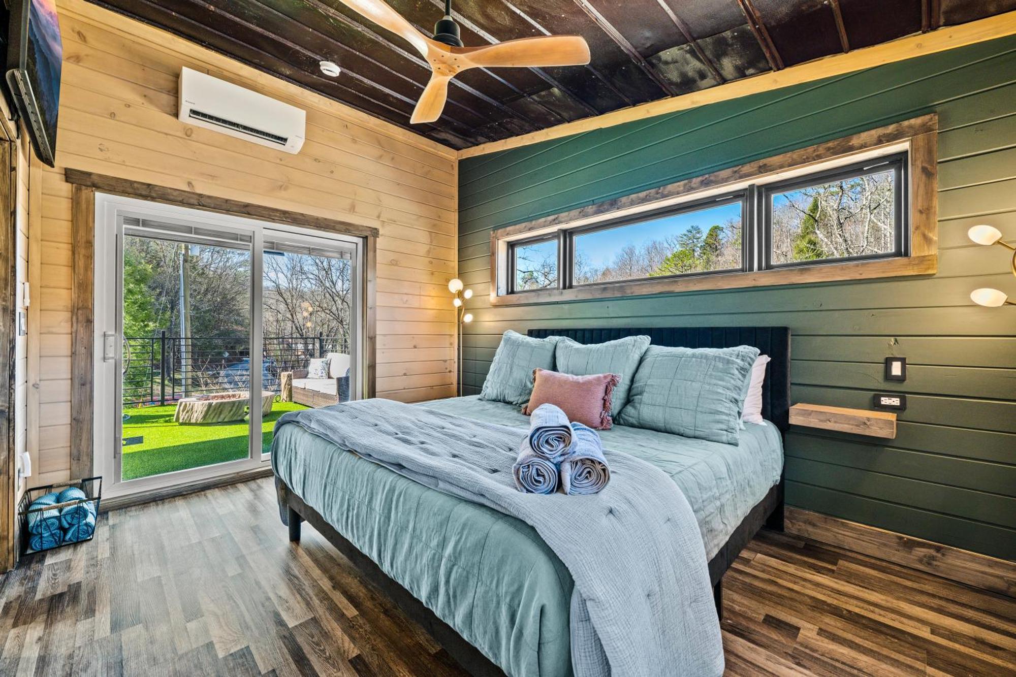 Artisans Retreat Chalet Gatlinburg