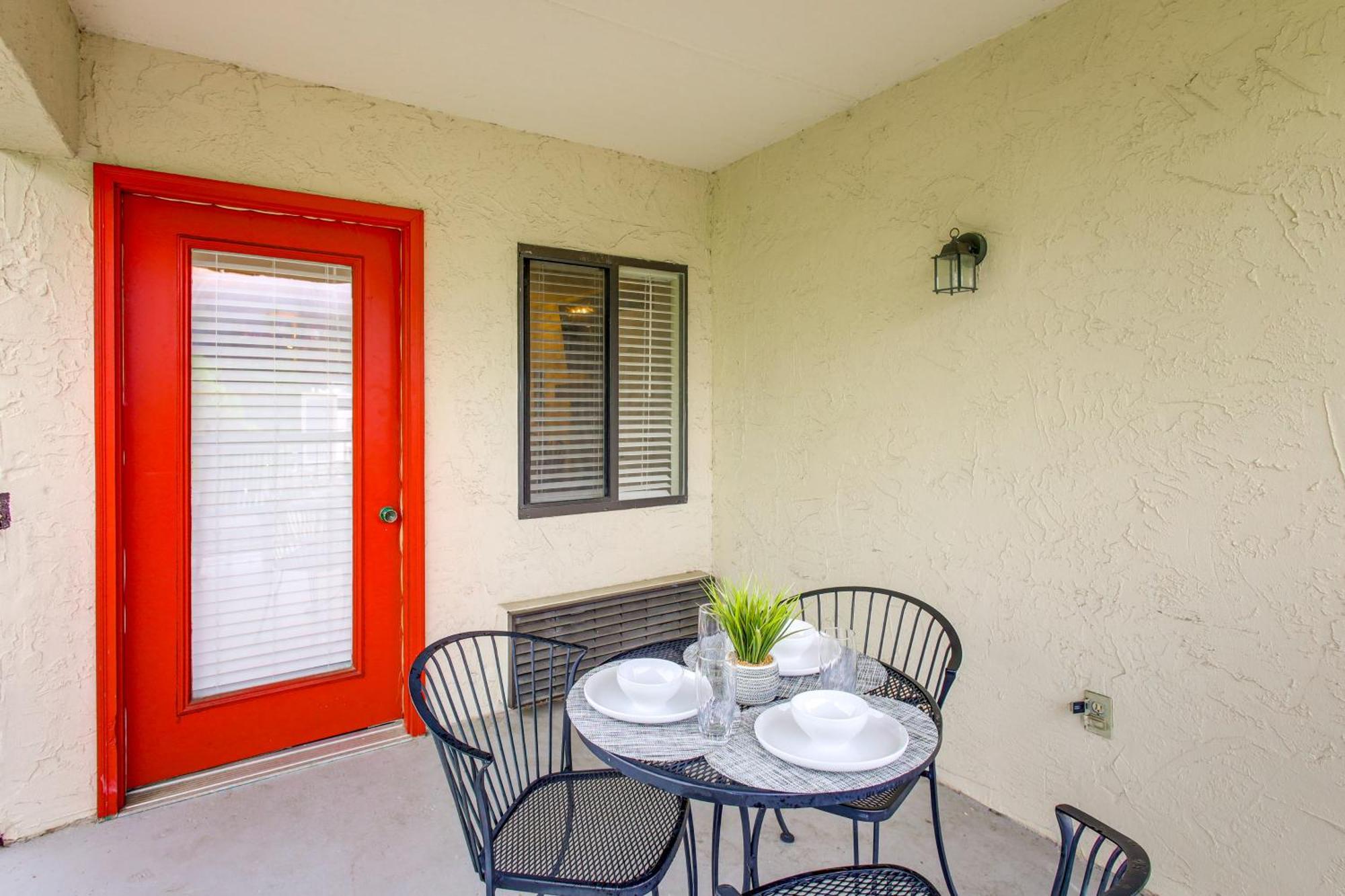 With Smoky Views Walk To Town! Apartment Gatlinburg