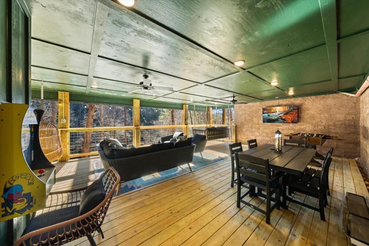 Holiday home Treehouse With Xlarge Outside Living Space! *