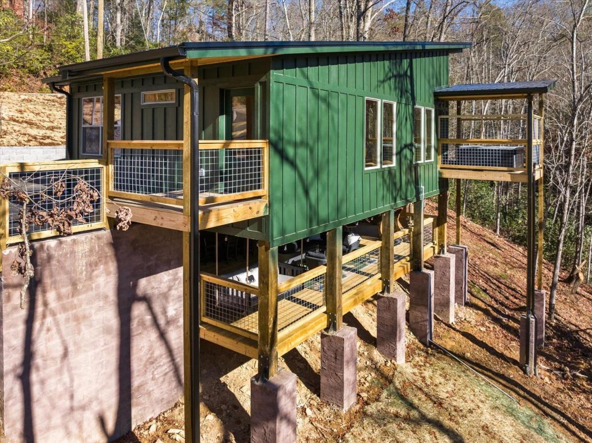 Holiday home Treehouse With Xlarge Outside Living Space! Gatlinburg