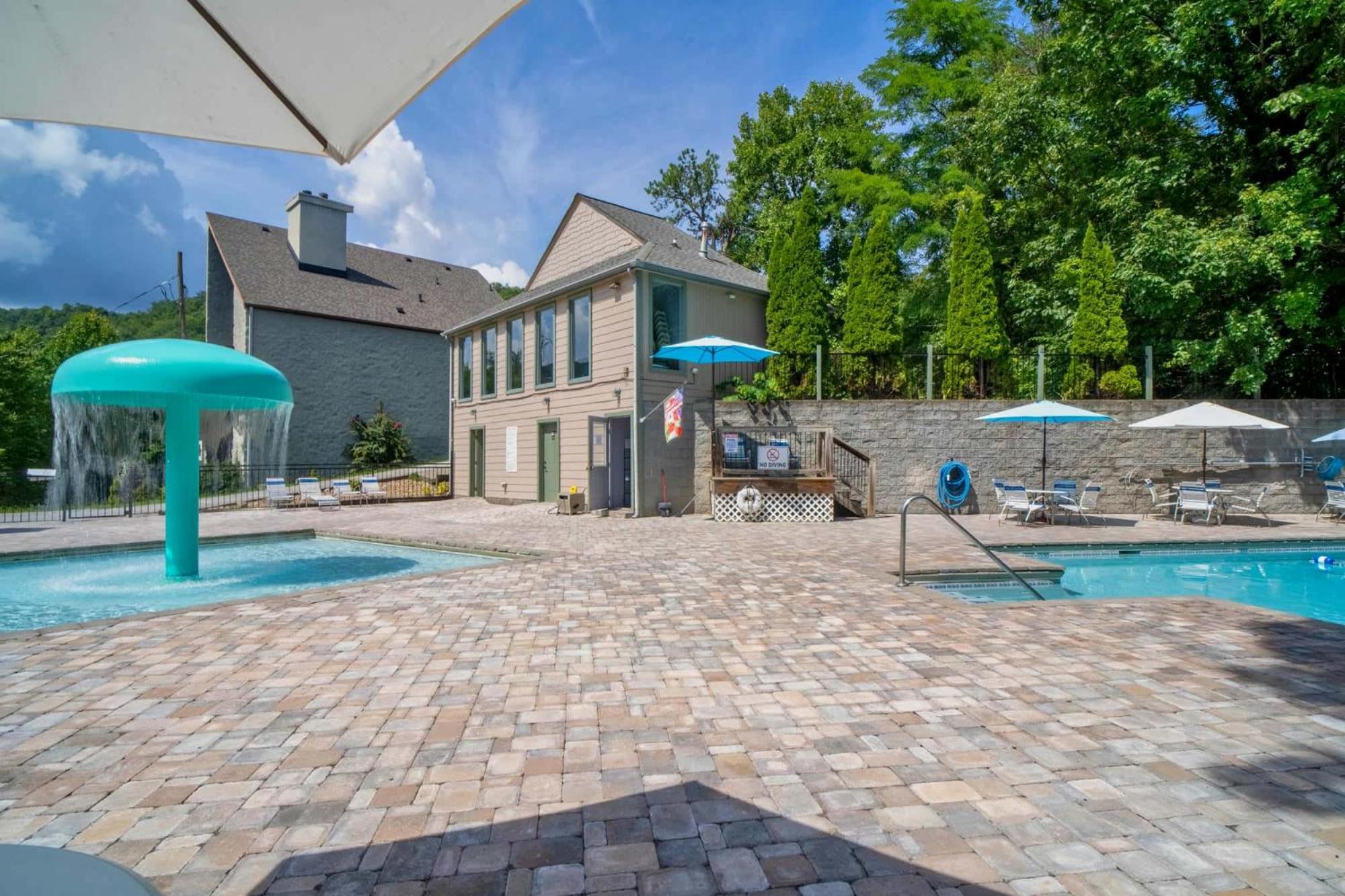 Chateau Leconte Chalet *