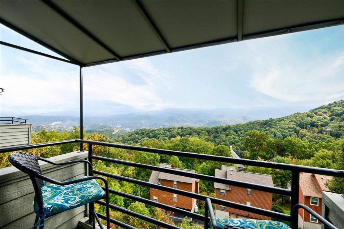 Spacious Gatlinburg Condo With Million Dollar Mountain Views Apartment Gatlinburg