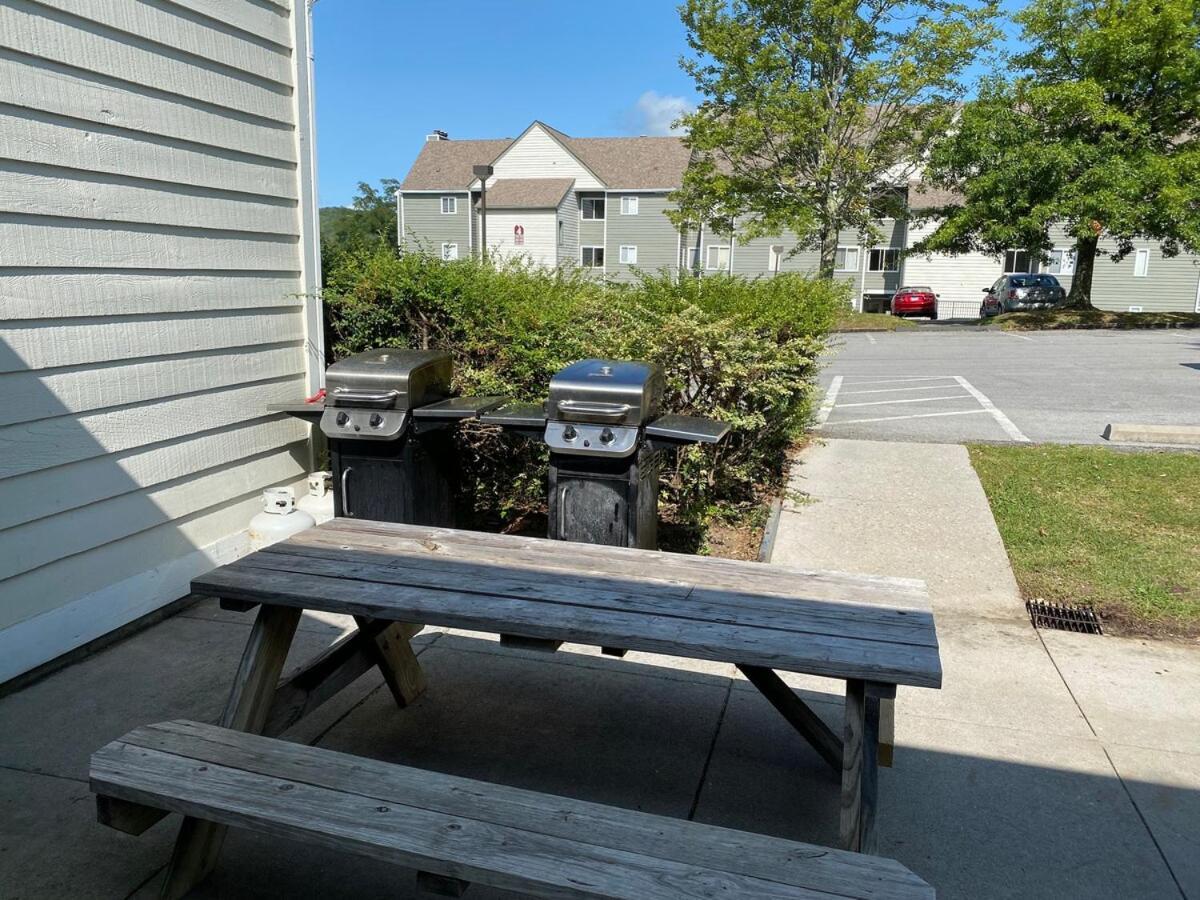 Apartment Spacious Gatlinburg Condo With Million Dollar Mountain Views *