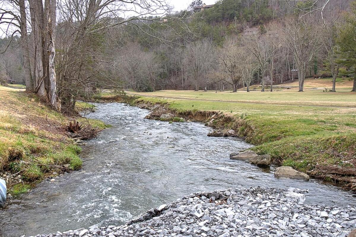 Mountain View Retreats * Gatlinburg