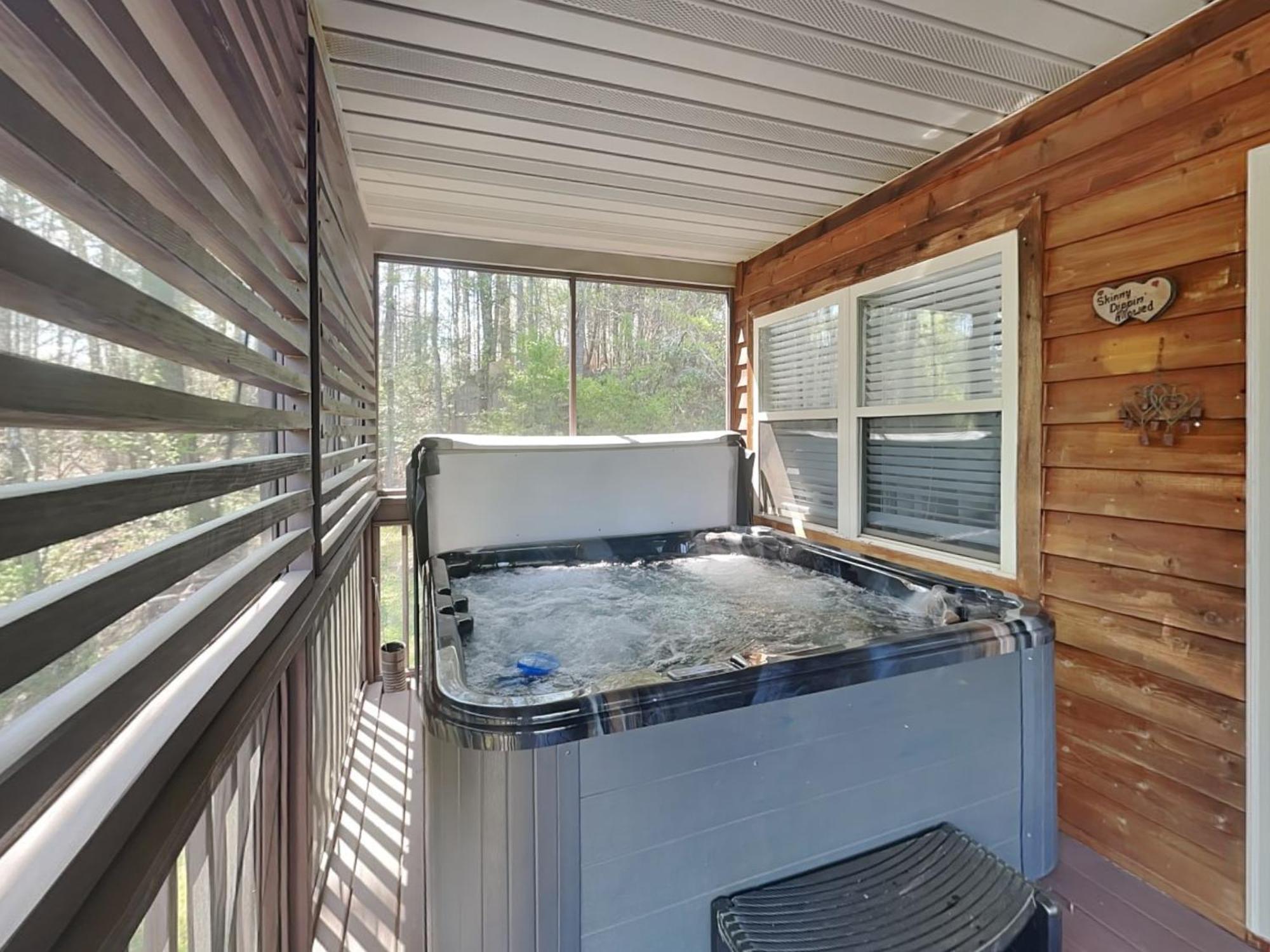 Hilltop Hideaway *