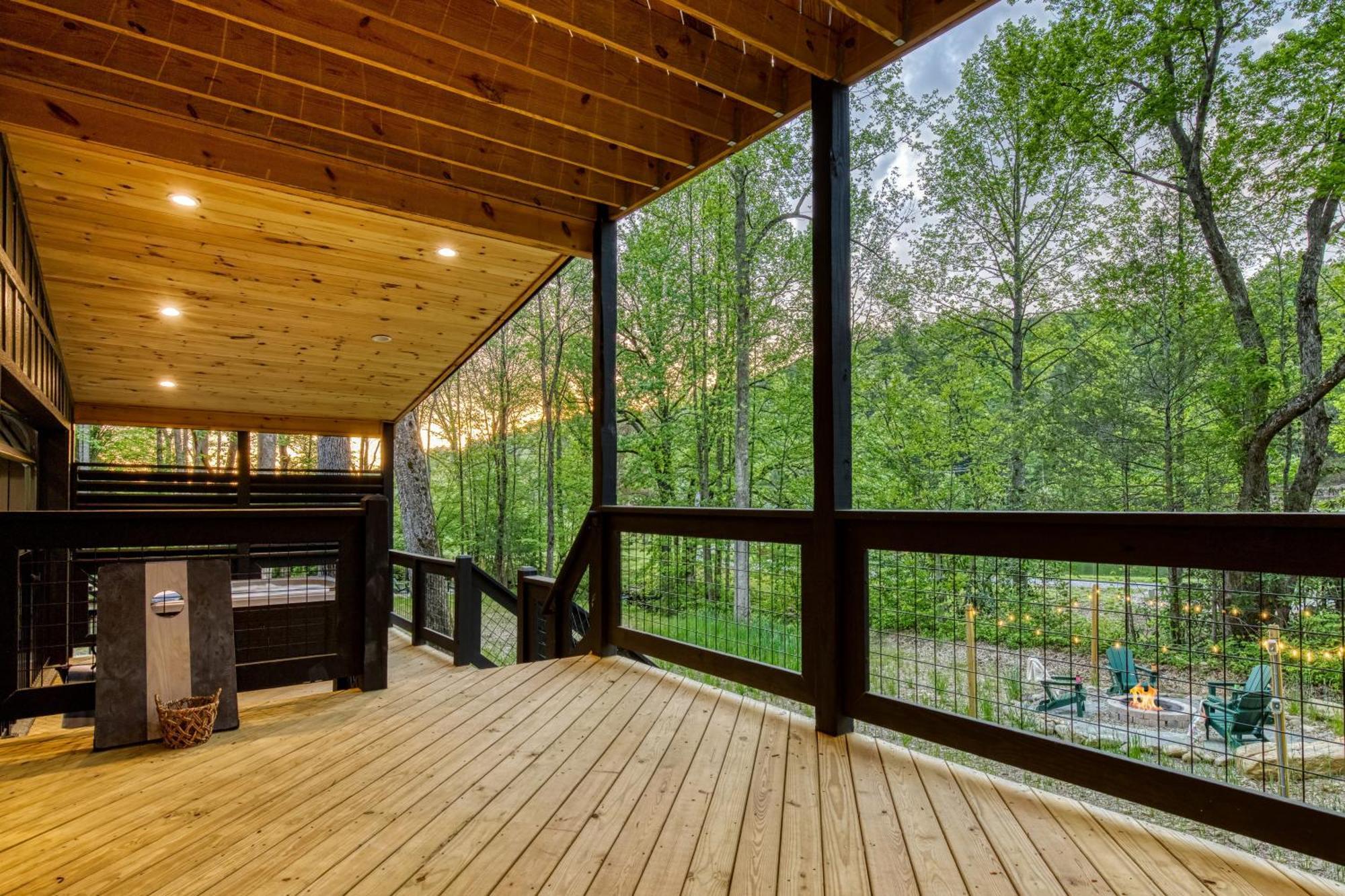 Holiday home Creekside Splash, Private Pool, 1089 Of Free Attraction Tickets Each Paid Day, Dollywood And More!
