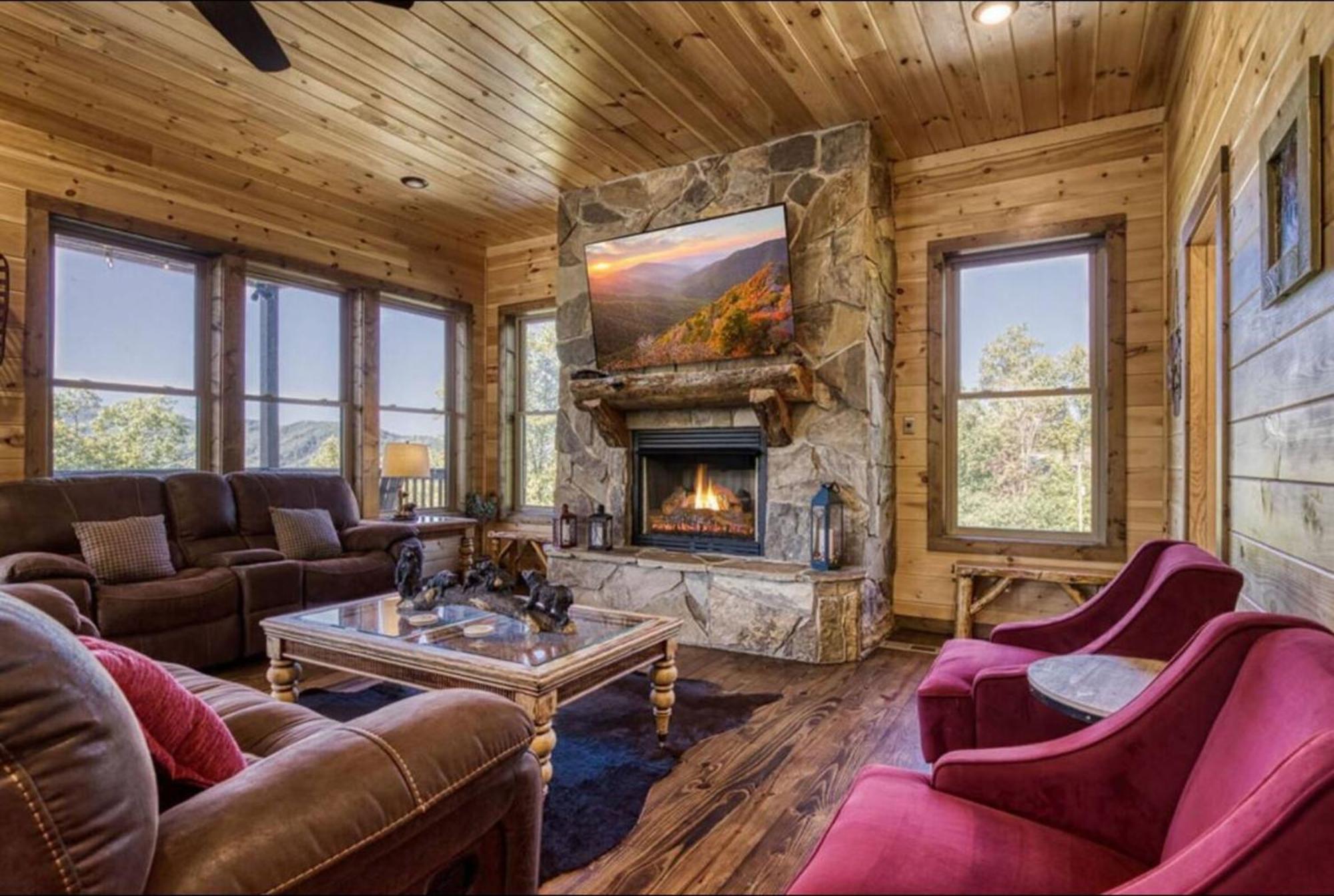 Holiday home Timber Log Hot Tub,pool Table Games Gatlinburg