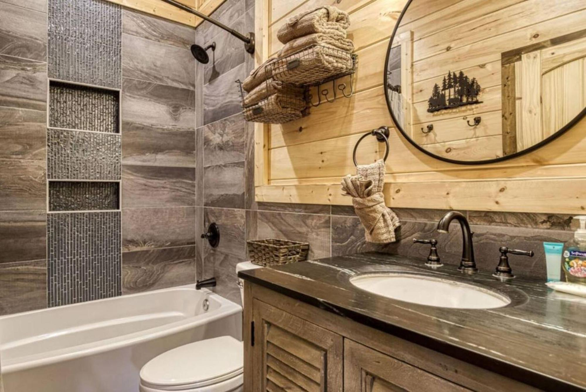 Timber Log Hot Tub,pool Table Games *