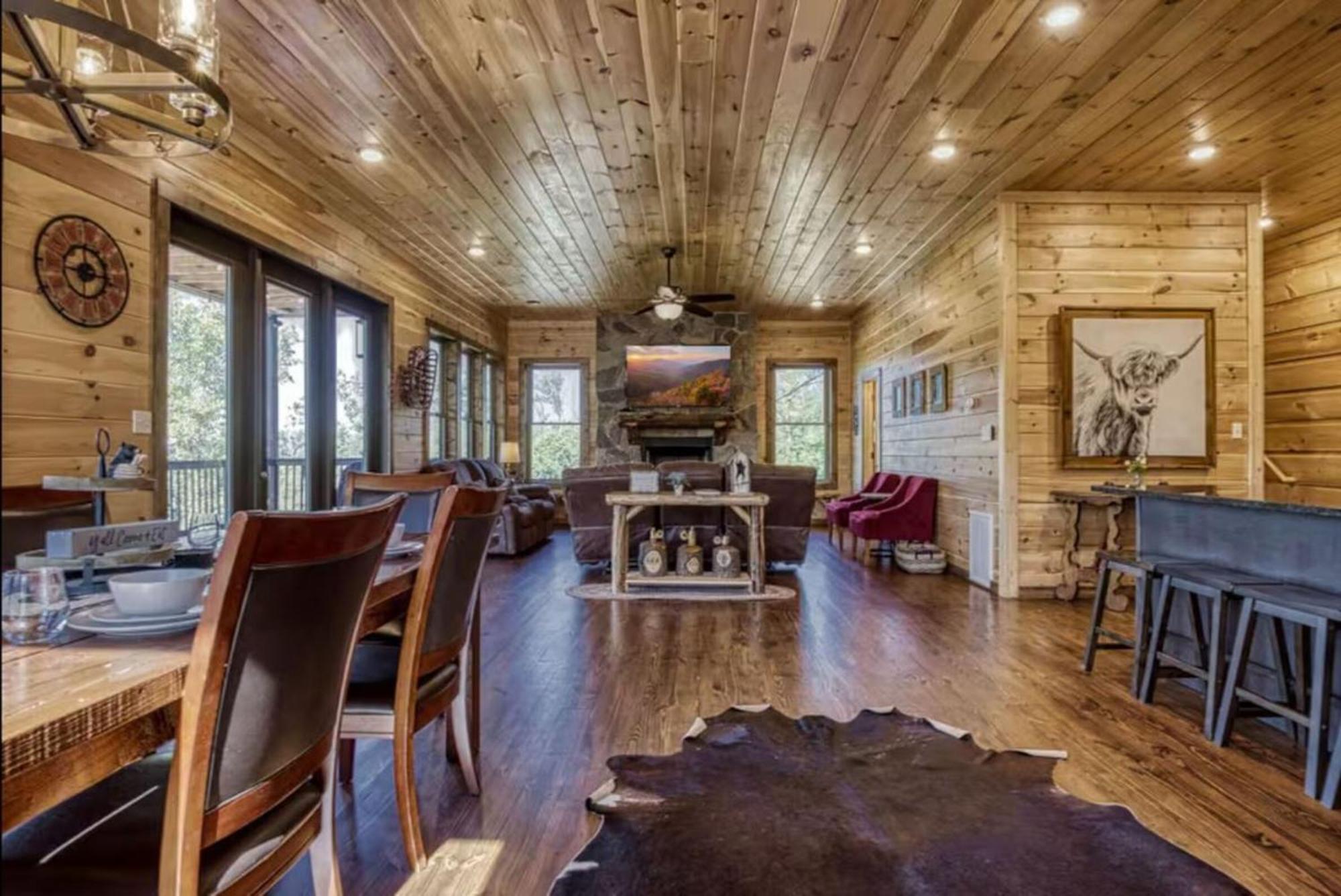 Timber Log Hot Tub,pool Table Games *