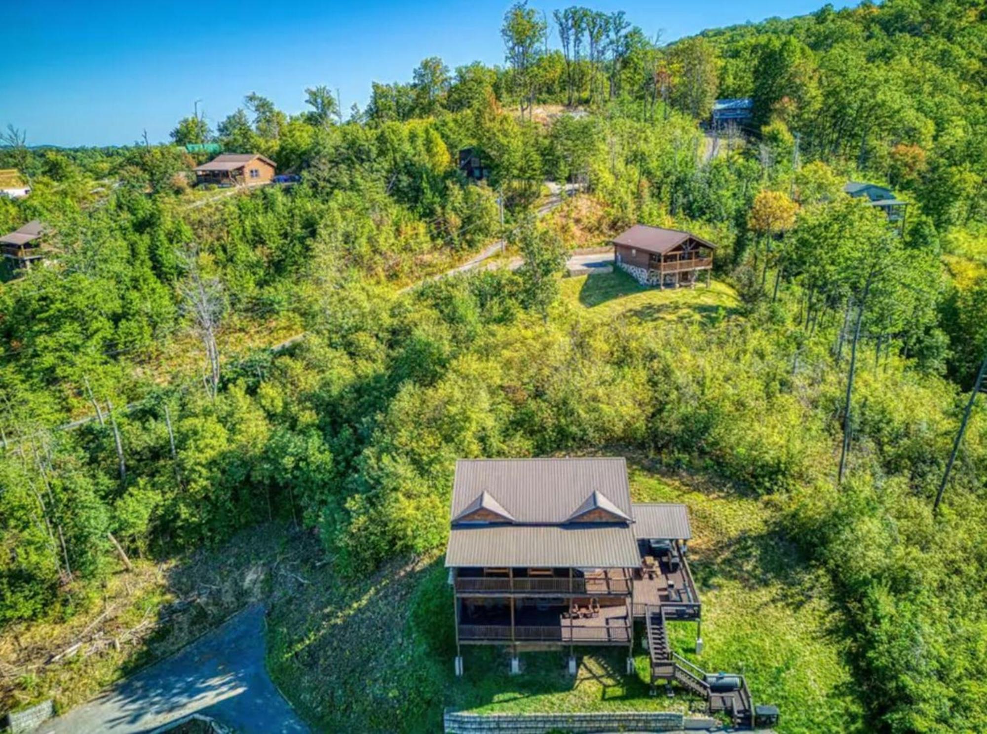 Timber Log Hot Tub,pool Table Games Holiday home Gatlinburg