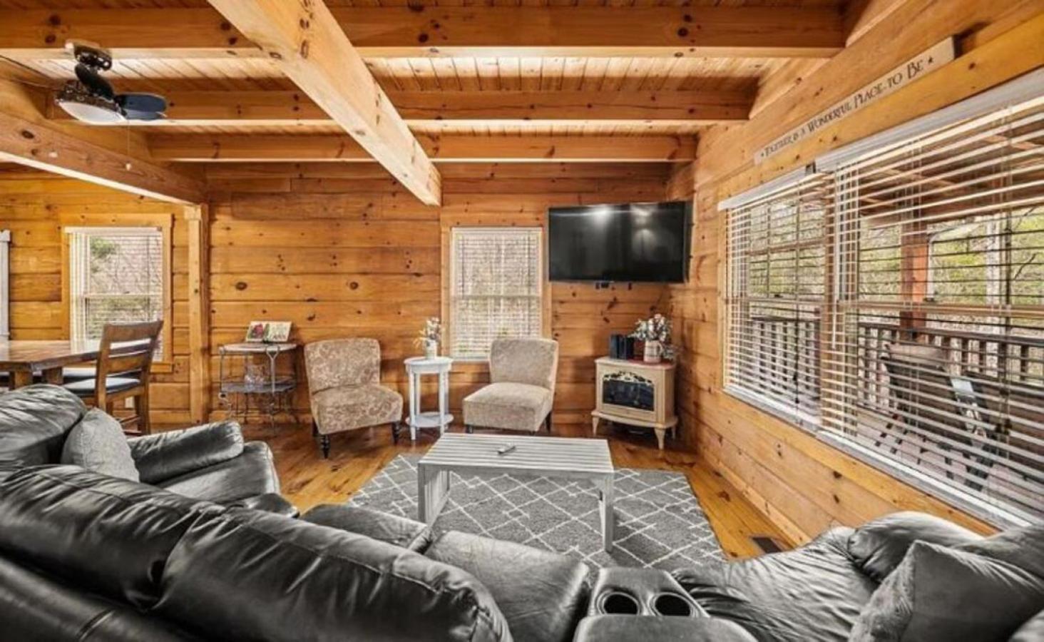 Holiday home Secluded Escape | Views, Hot Tub, Outdoor Lounge! *