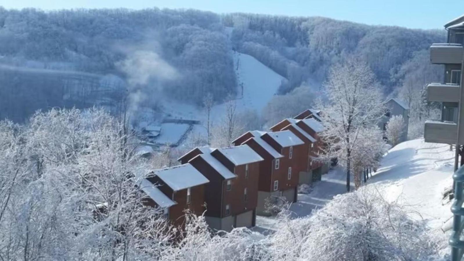 Mountaintop With Incredible View Gatlinburg