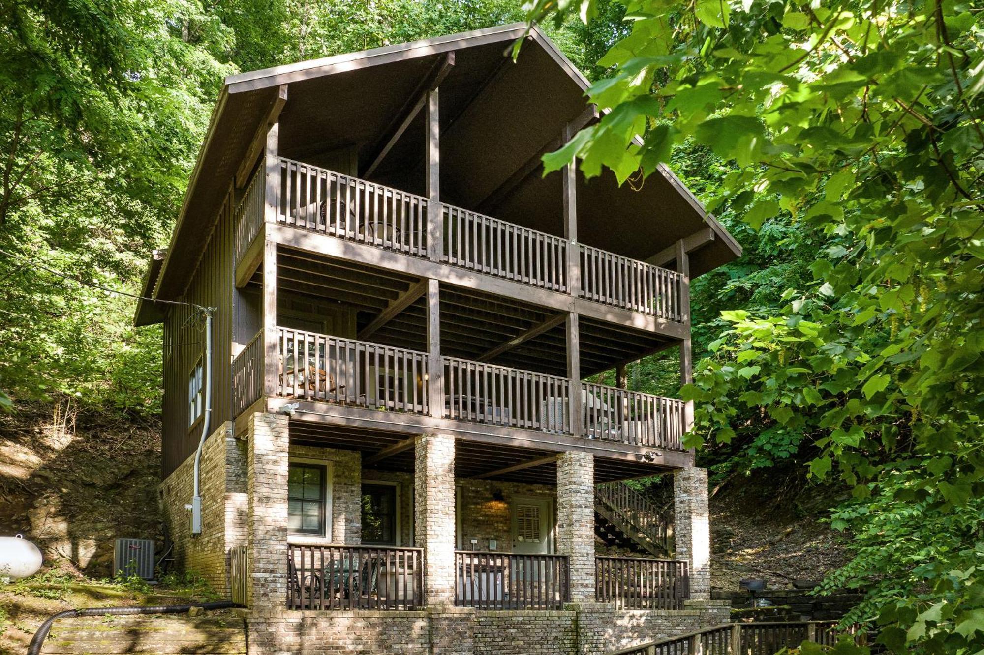 Hillside Hideaway * Gatlinburg