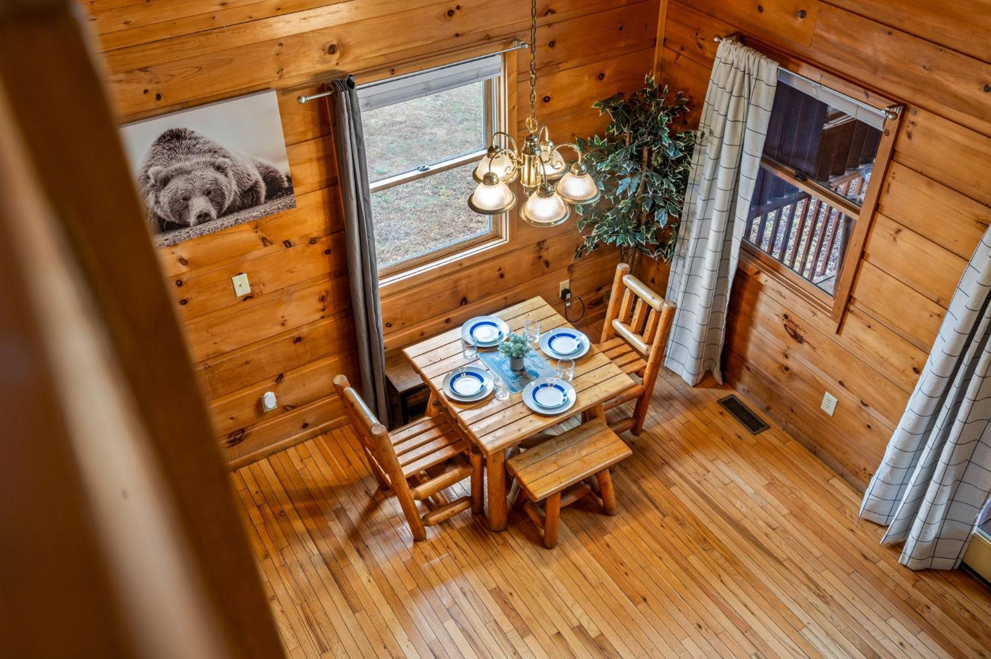 Cozy With Hot Tub Holiday home
