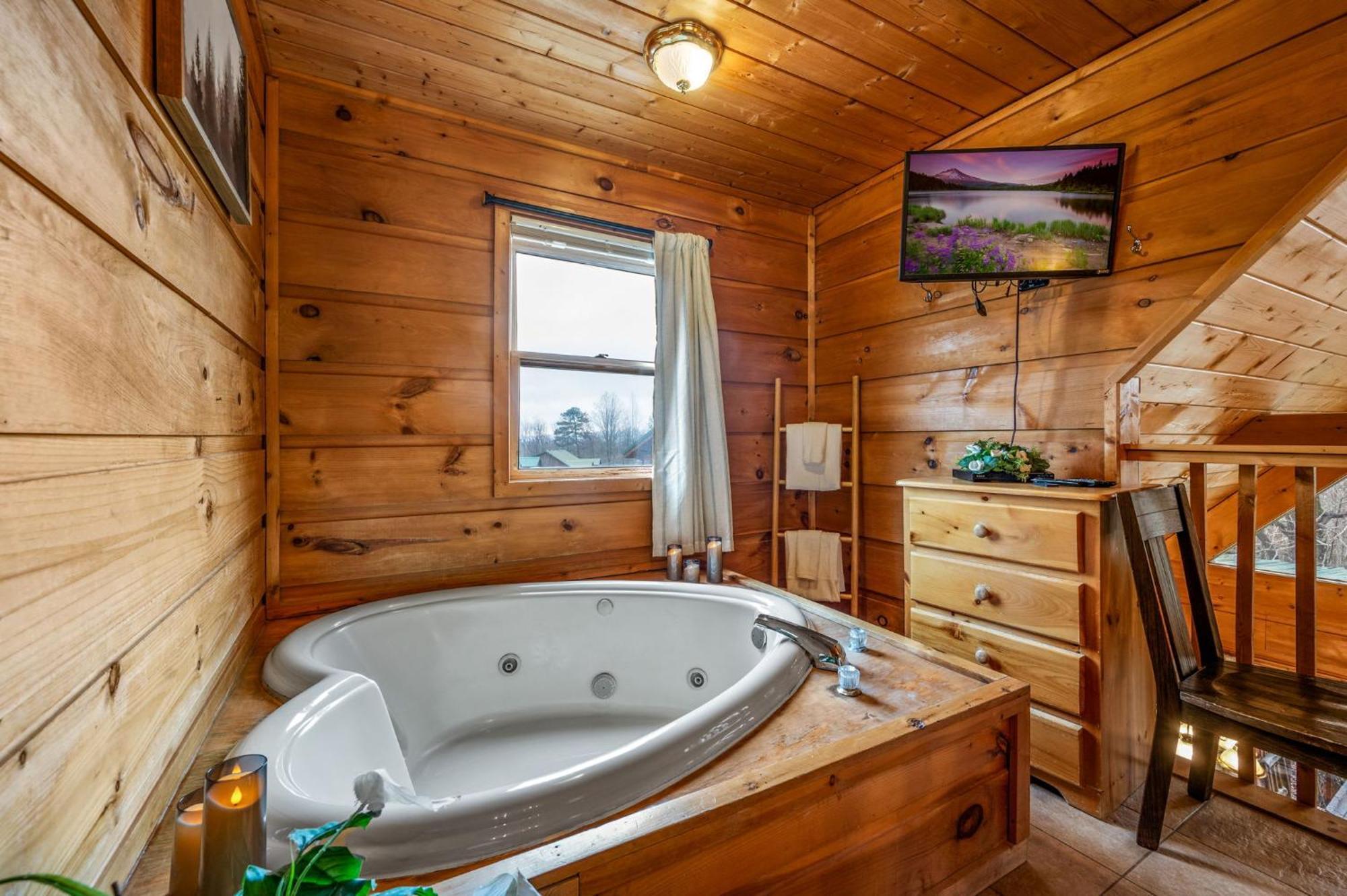 Cozy With Hot Tub Holiday home *