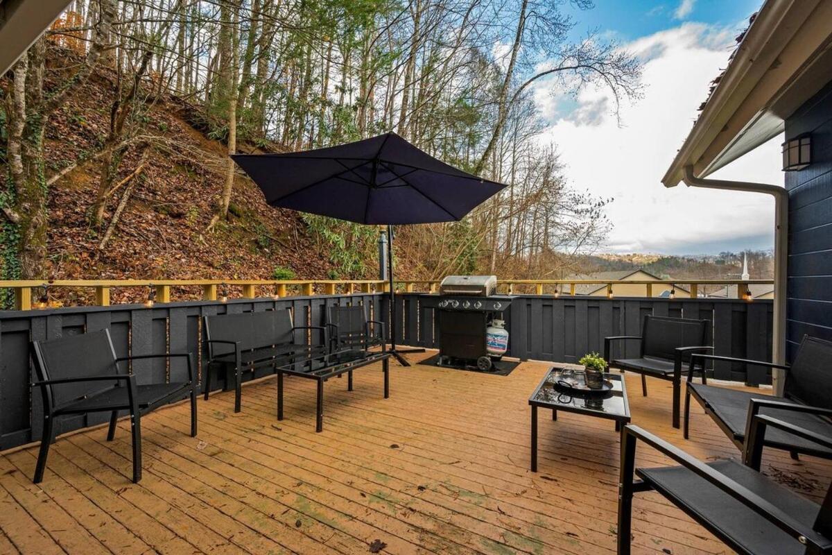 Cozy Blue With Hot Tub, 5min To Downtwn Holiday home *