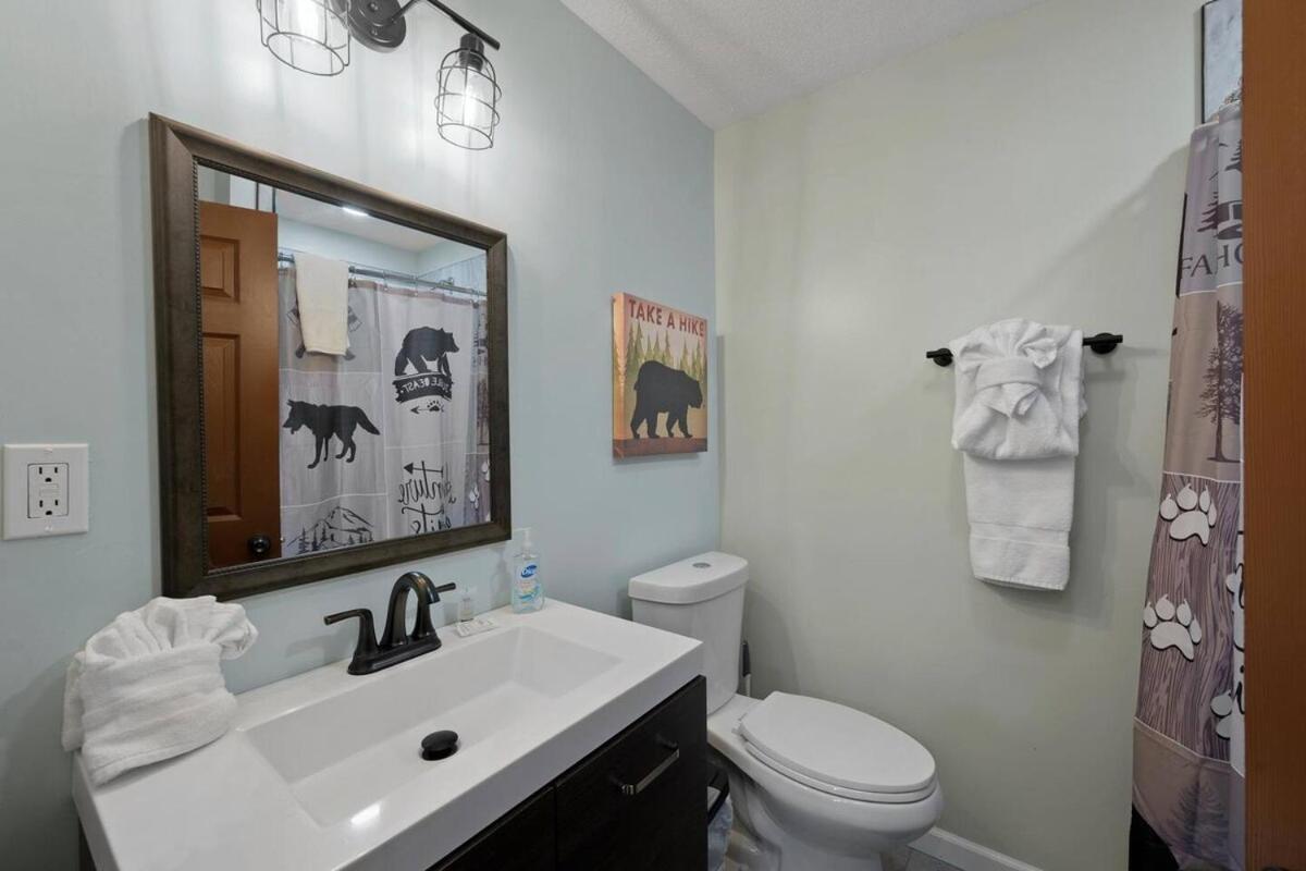 Holiday home Cozy Blue With Hot Tub, 5min To Downtwn Gatlinburg