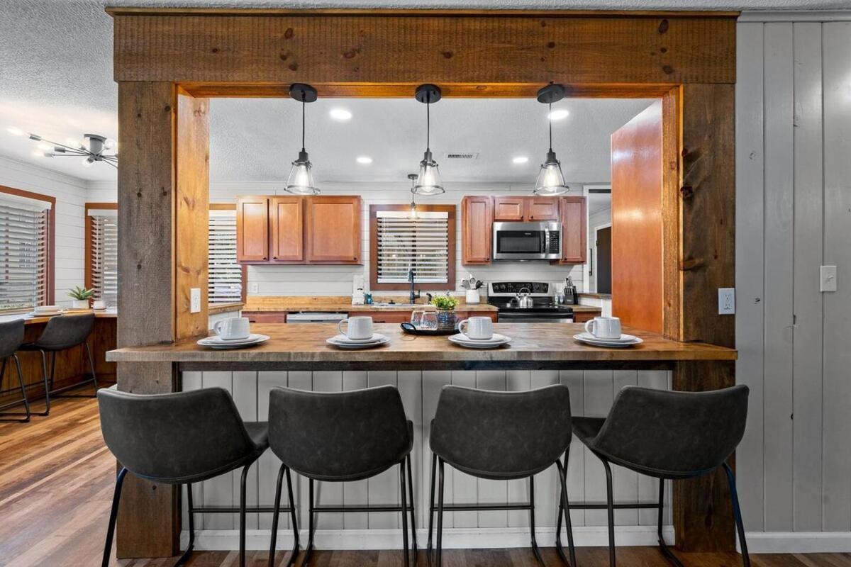 Cozy Blue With Hot Tub, 5min To Downtwn * Gatlinburg